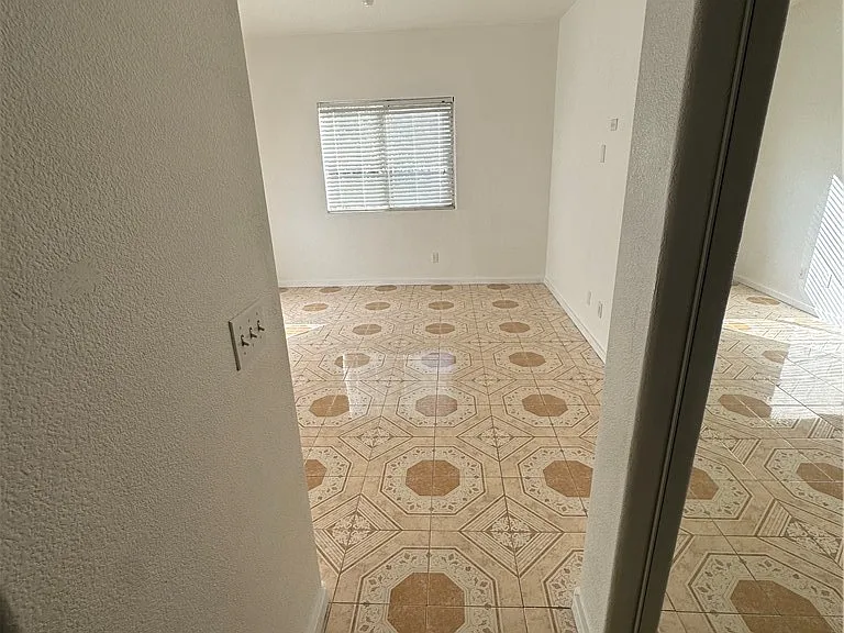 5655 E Sahara Ave #2008 — Photo 14