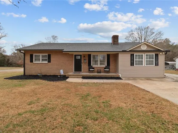 1455 E Ridge Rd, Salisbury, NC 28144