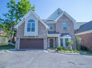 521 Hobbs Creek Dr, Nashville, TN 37215