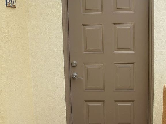 2nd image of 285 N Ventura Ave APT 31