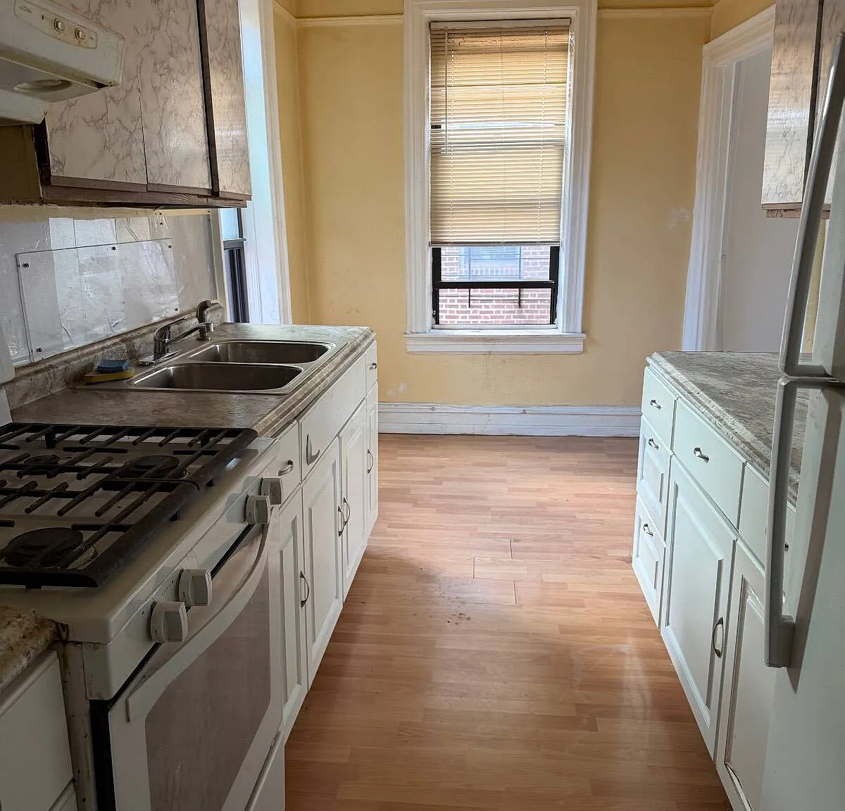 2 bed, 1.0 bath, $2,500 — Photo 4