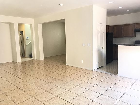 4th image of 9034 Wine Cellar Ave