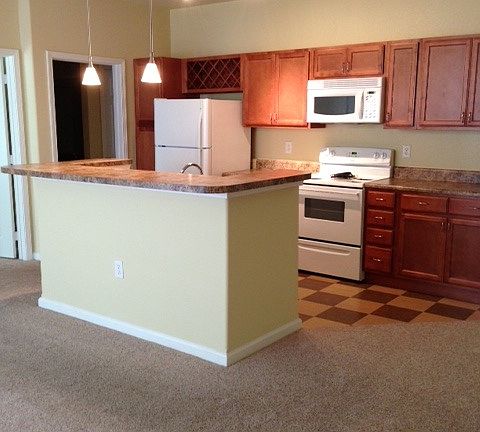 2nd image of 719 Continental Dr