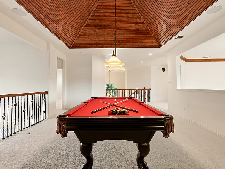 1224 Crockett Dr — Photo 33