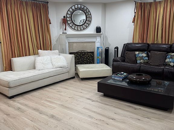 3rd image of 21930 Valerio St APT 1