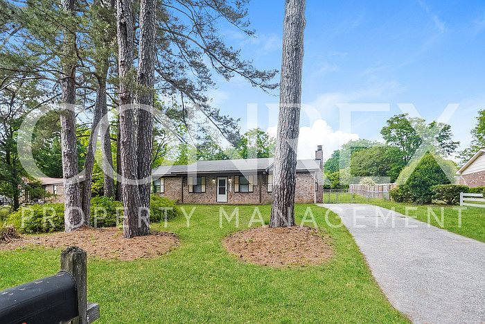 1st image of 4521 Dewey Dr