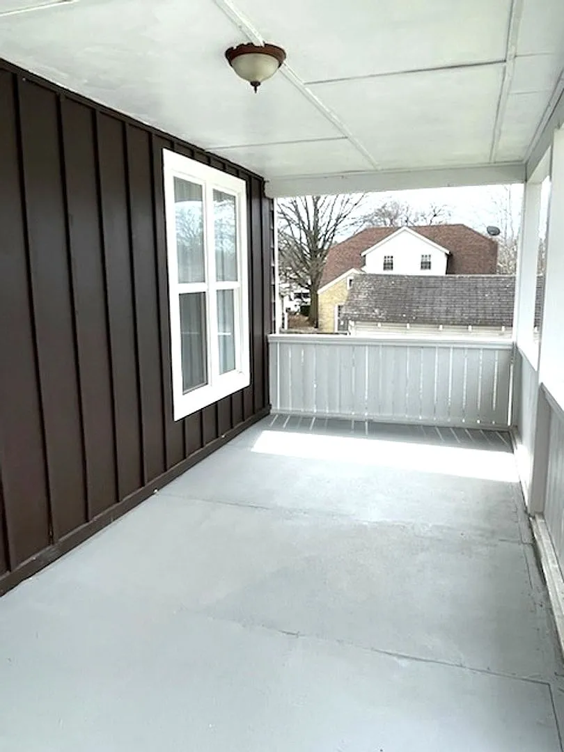 Completely Renovated 3 Bedroom 1 Bath Home in Dunbar — Photo 3