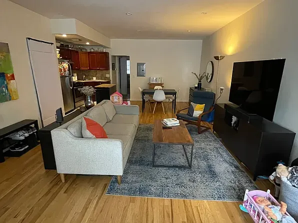 2354 36th St Floor 2, Astoria, NY 11105