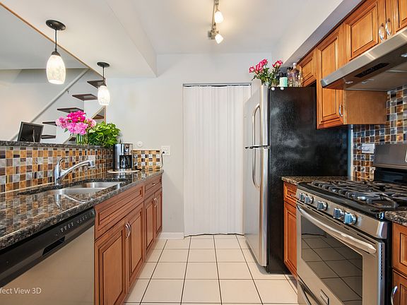 5th image of 1303 Cove Dr #210-C