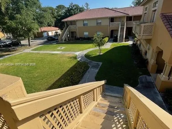 4751 Via Palm Lks, West Palm Beach, FL