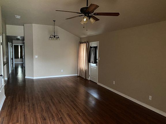 4th image of 1112 Grace Point Dr APT B