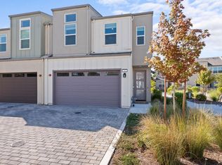 42 Yarrow Way, Santa Rosa, CA 95407