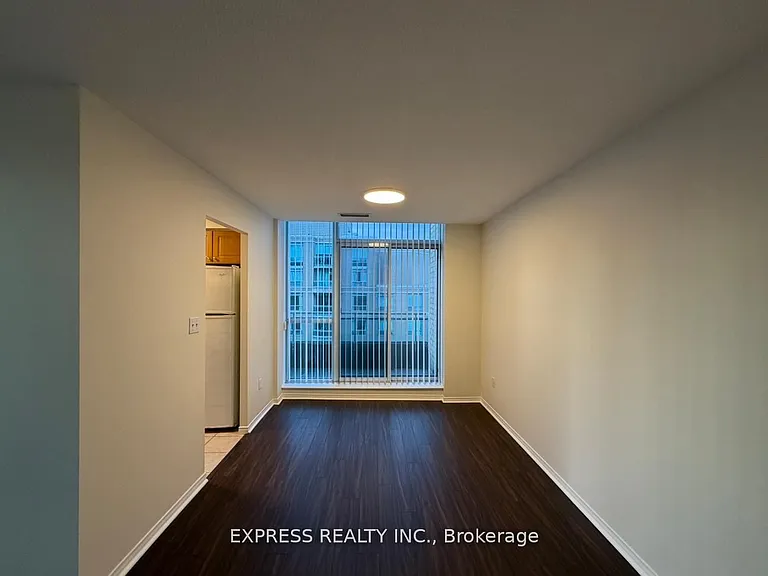 39 Pemberton Ave #Penthouse 05 — Photo 4