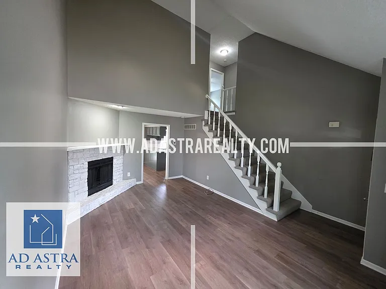11807 Caenen St — Photo 6