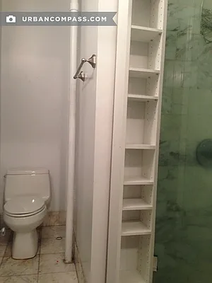 Rented by Compass | media 74