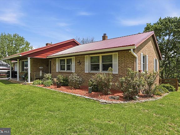4th image of 19627 Cool Hollow Rd