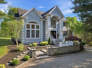 33 Scheurman Ter, Green Brook Twp., NJ 07059