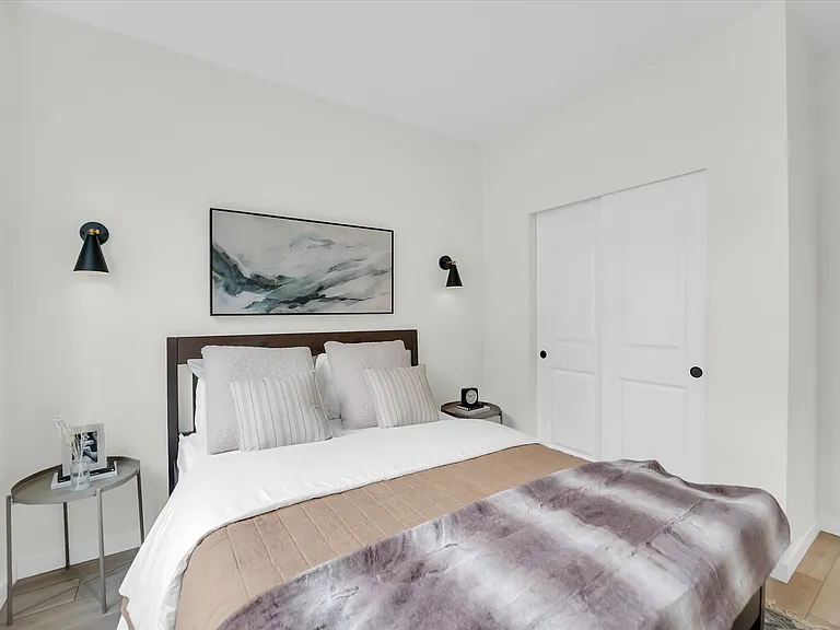 The Meadowlark Apartments — Photo 37