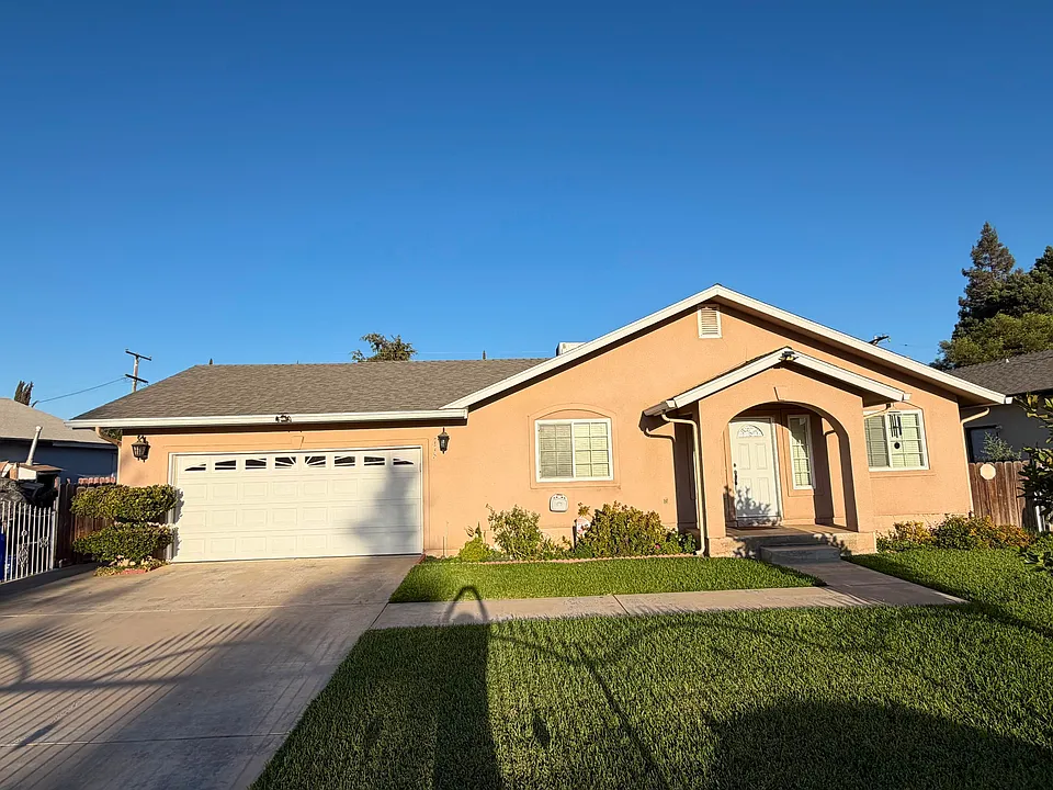 778 S Ventura Ave