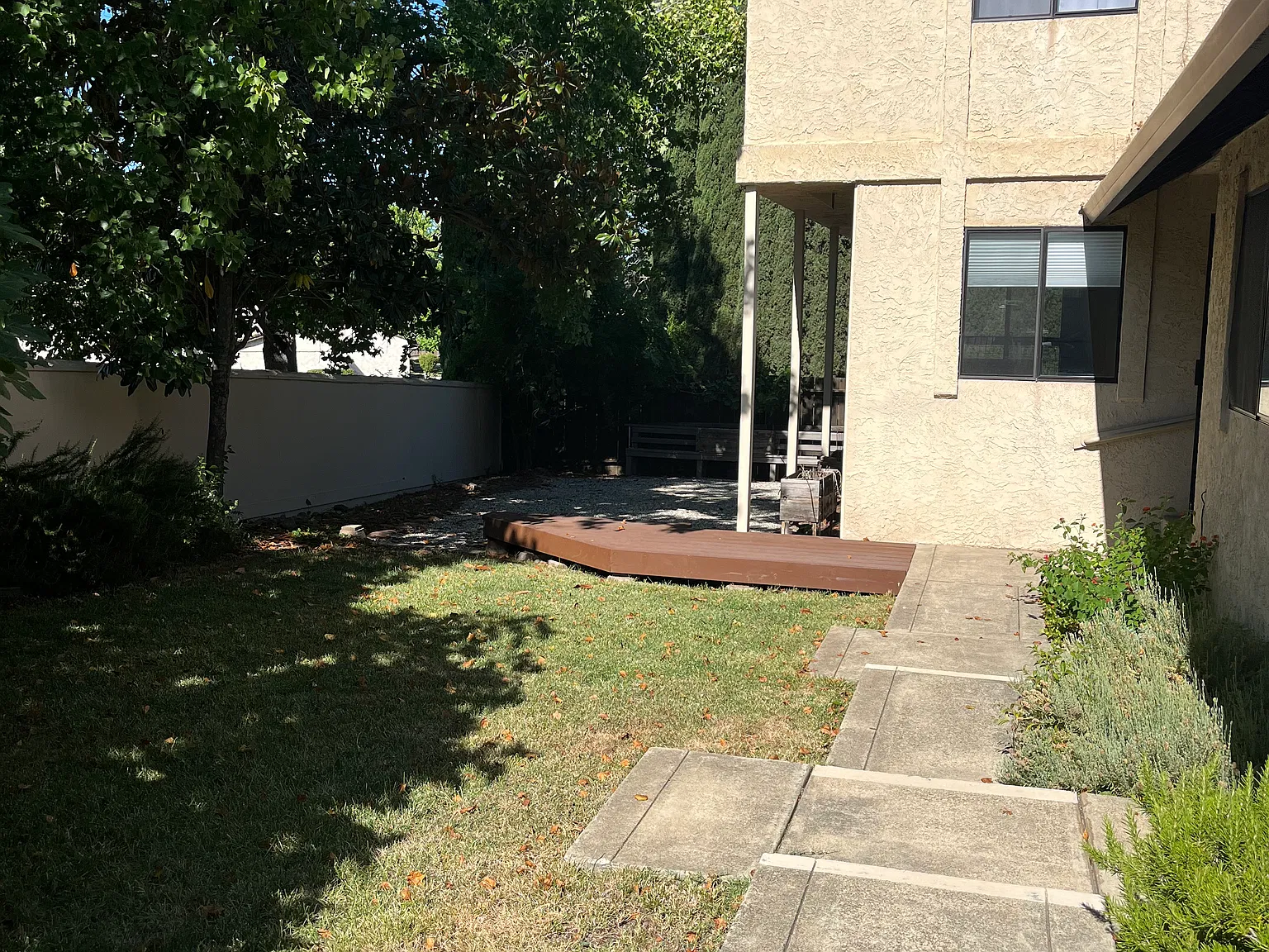 3 bed, 2.5 bath, 1603 sqft, $2,300 — Photo 3