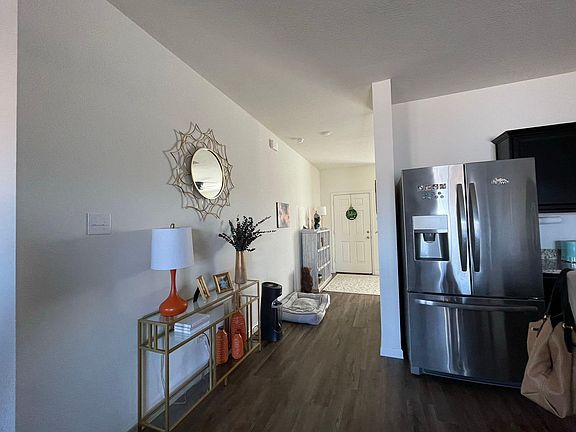 3rd image of 808 Cherry Blossom St