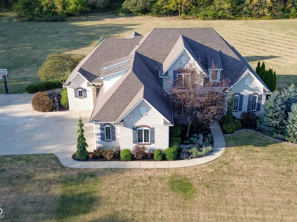 10100 Sanctuary Dr, Brownsburg, IN 46112
