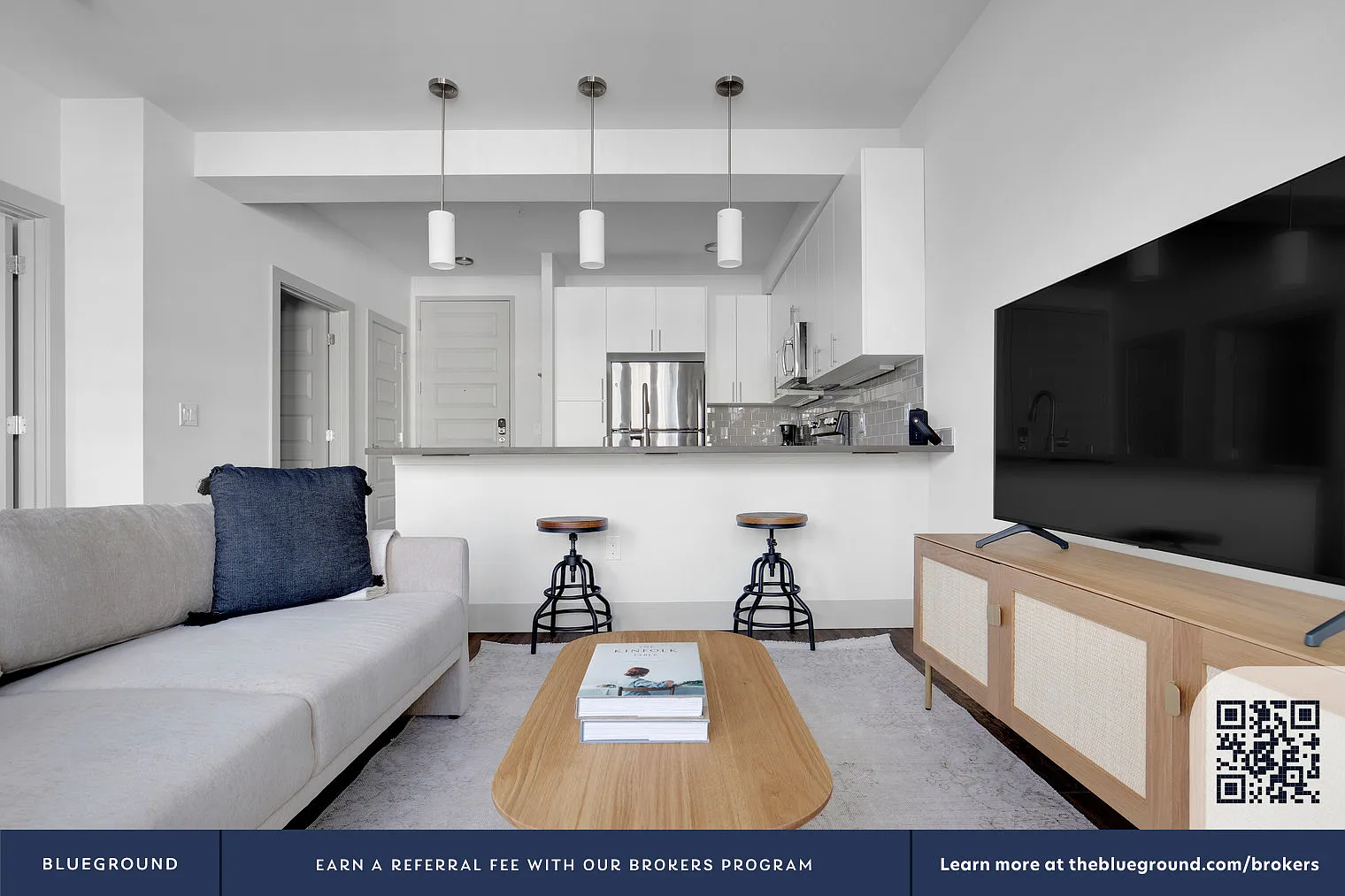 1 bed, 1.0 bath, 641 sqft, $3,070 — Photo 3