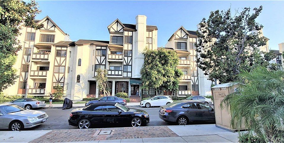1st image of 17914 Magnolia Blvd Unit 303