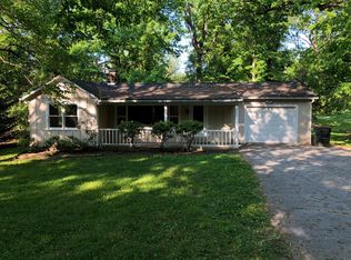 618 Miles Rd, Signal Mountain, TN 37377