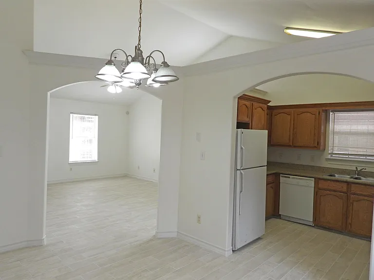 2101 Bahamas Dr #3 — Photo 3