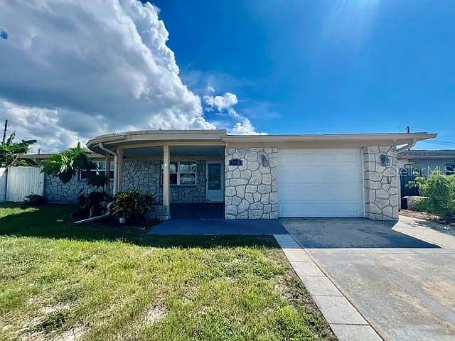 2 bed, 2.0 bath, 1088 sqft, $1,700 — Photo 1