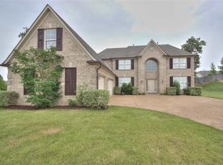 12090 Brooks River Dr, Arlington, TN 38002