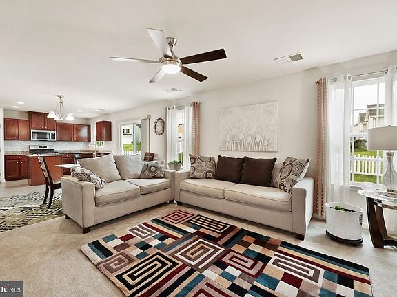 5th image of 9103 Wood Creek Cir