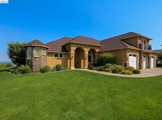 1304 White Bluffs St, Richland, WA 99352