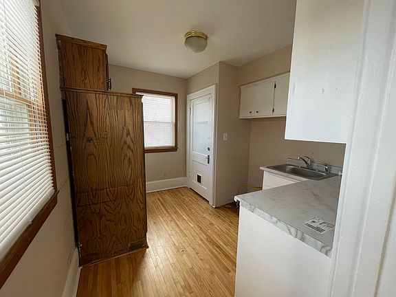 5th image of 1227 Hewitt Ave Floor 1