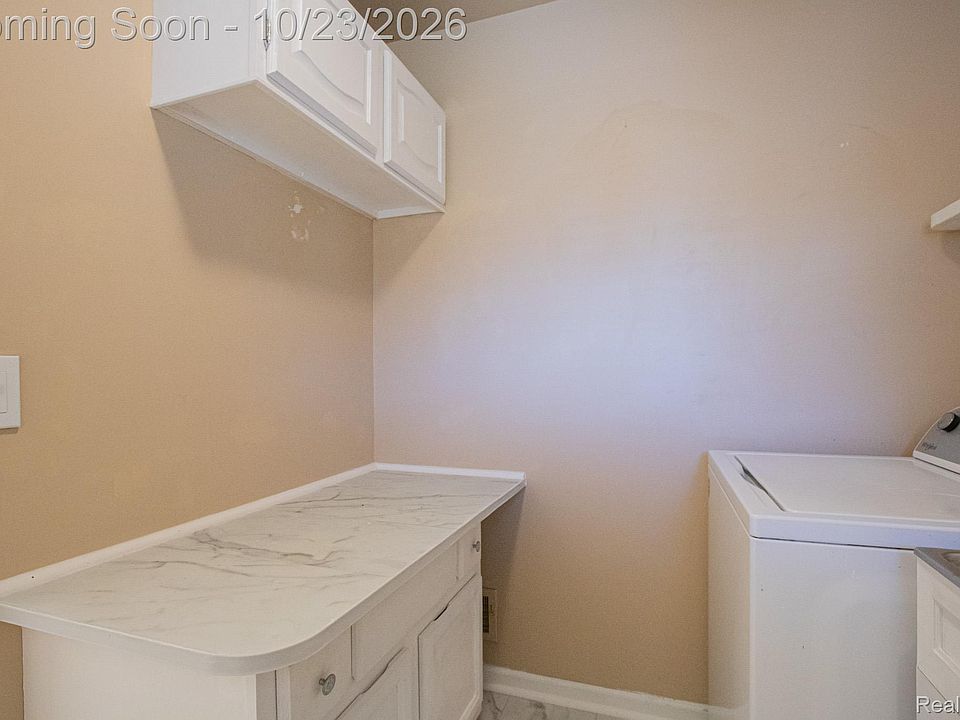 57211 White Oaks Dr, photo 17
