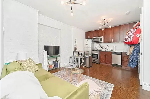 Rented by REAL New York | media 8