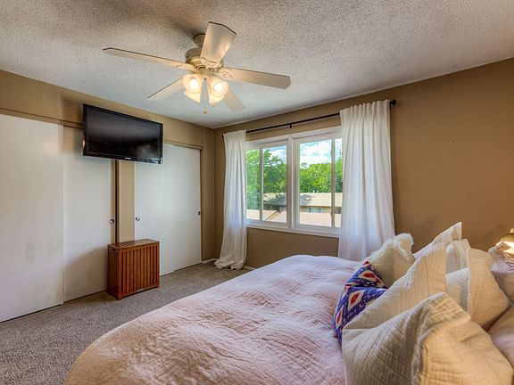 4th image of 115 River Woods Ln