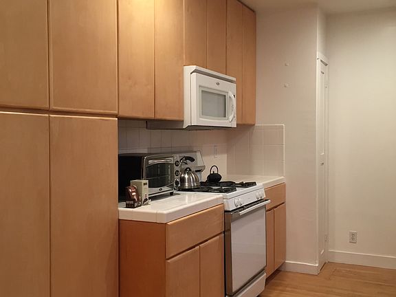 2nd image of 662 40th Ave