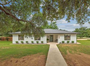 100 Robin Ln, Bertram, TX 78605