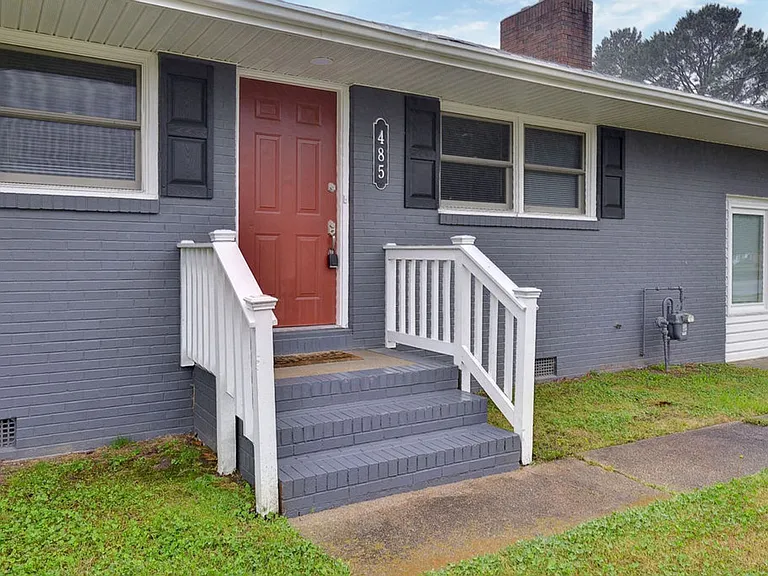 485 Colony Rd — Photo 4
