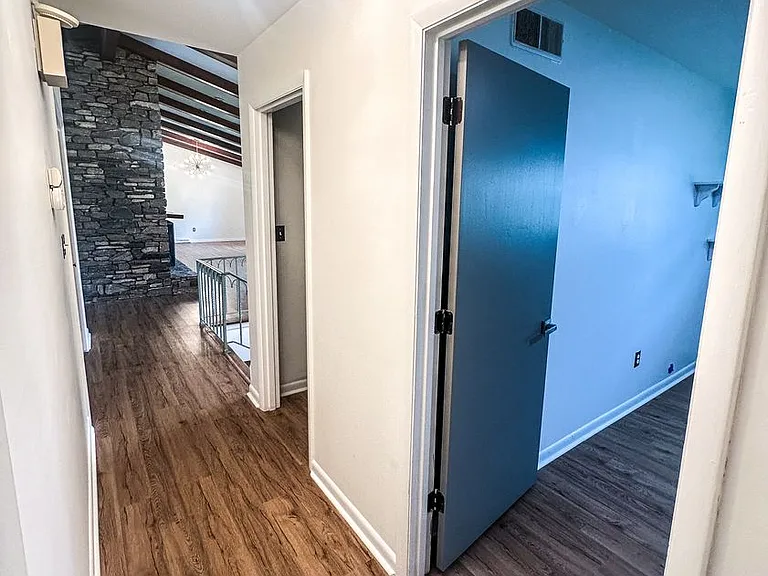 713 Tenikat St — Photo 16