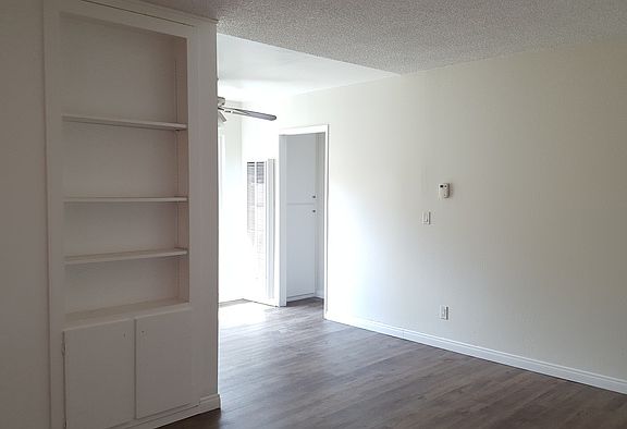 2nd image of 4531 Kansas St APT 6
