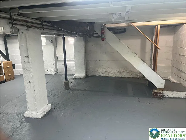 1839 Willow Park Rd — Photo 29