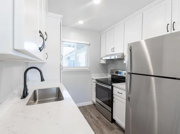 Escape Apartments, 565 Escuela Ave APT 8, Mountain View, CA 94040