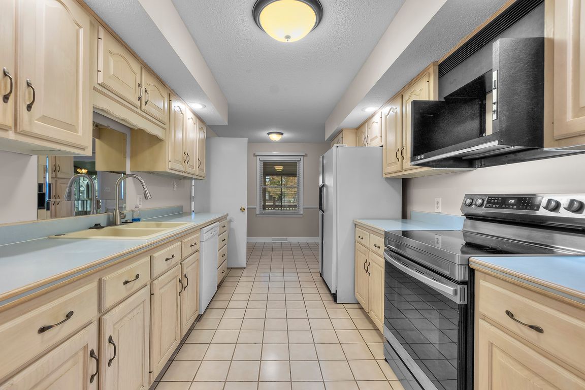 next background image