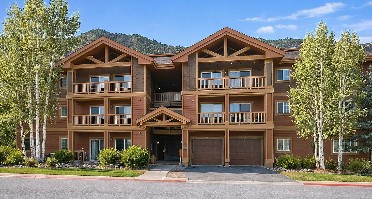 River View Drive LLC - 560 River View Drive Un... - 1 — Photo 1