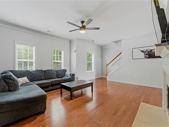 4th image of 4247 Chatham Ridge Dr