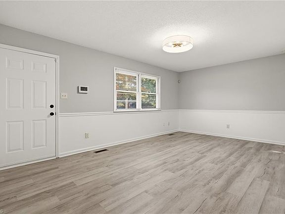 2nd image of 436 Elam Ave