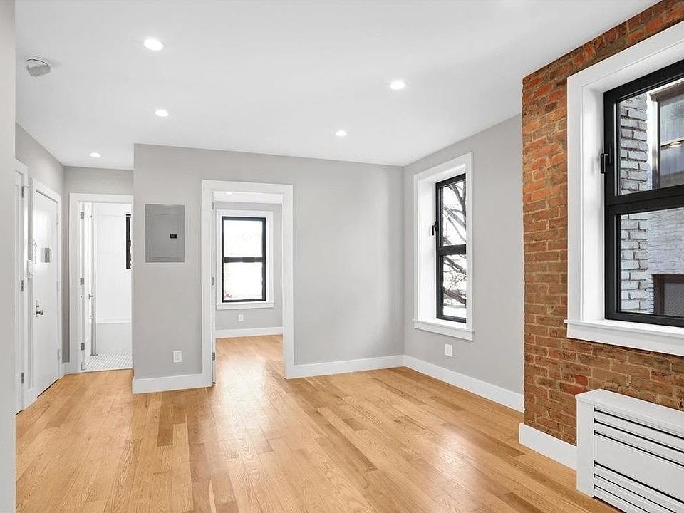 2nd image of 21-77 33rd St #C3